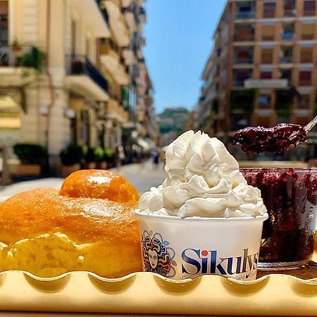 5 Sensi - Vasca Idromassaggio, Terrazzo, Fibra Ultraveloce, Parcheggio Coperto Su Richiesta Otel Cosenza Dış mekan fotoğraf