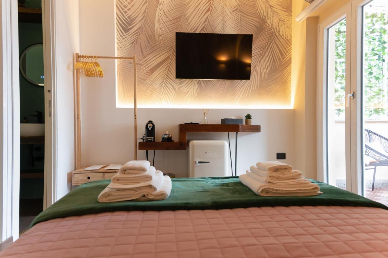 5 Sensi - Vasca Idromassaggio, Terrazzo, Fibra Ultraveloce, Parcheggio Coperto Su Richiesta Otel Cosenza Dış mekan fotoğraf